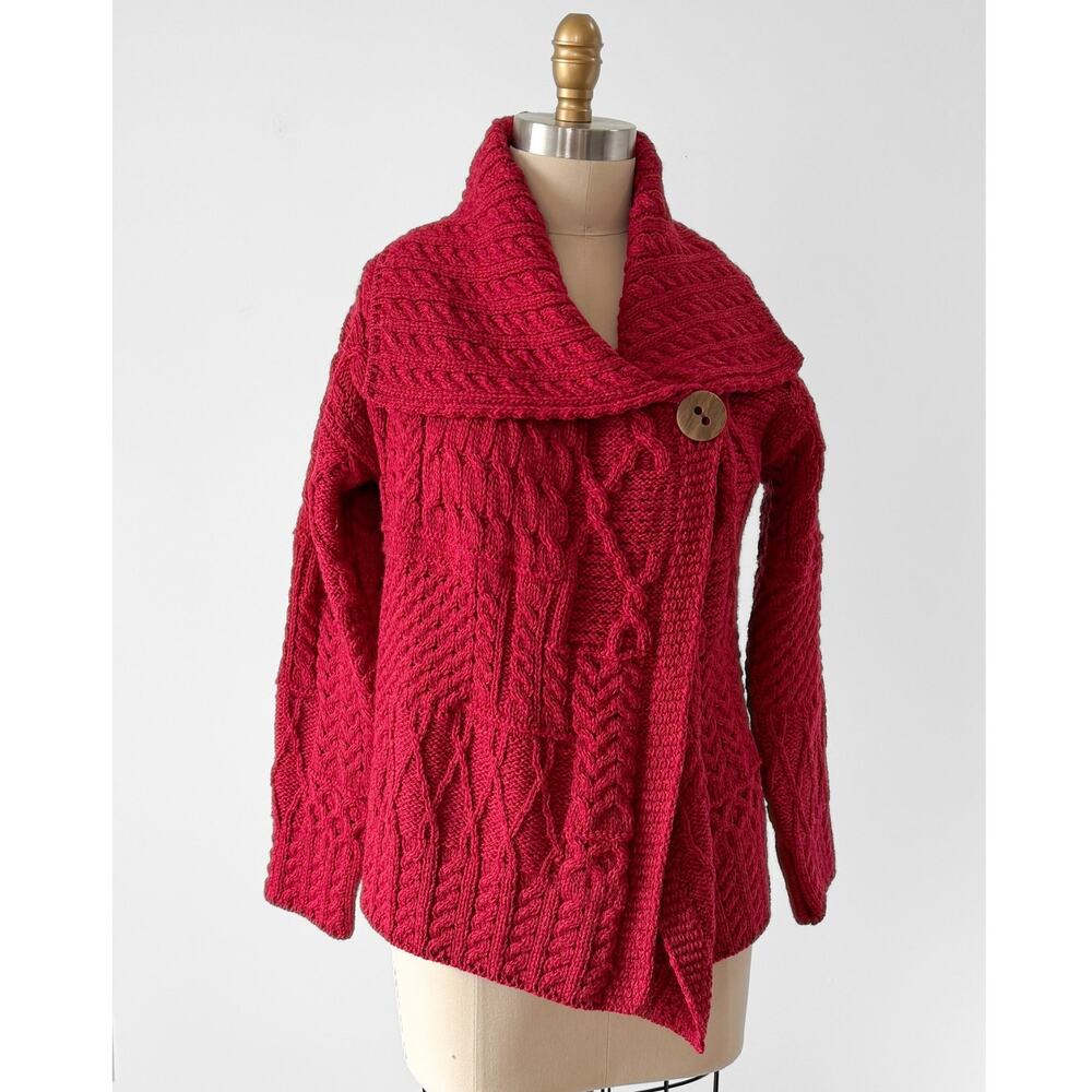 Aran Carraig Donn Irish Cranberry Red 100% Merino Wool Button Knit Sweater - Picture 2 of 11